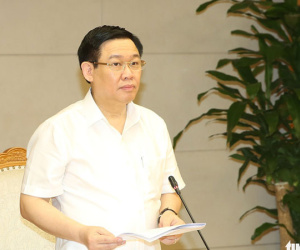 Hai bệnh viện to có đất, có tiền mà xây mãi không xong