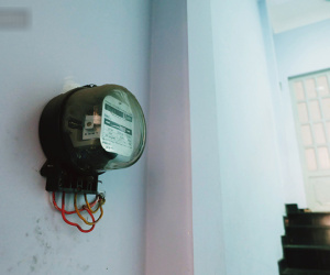 Sinh viên nói về đề xuất phạt chủ nhà trọ 10 triệu đồng nếu thu tiền điện giá cao: 'Họ sẽ tăng tiền nhà, tiền nước lên thôi'