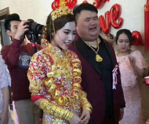 Lấy phú nhị đại xấu trai, hot girl xứ Trung vẫn quả quyết yêu thật lòng không màng vật chất