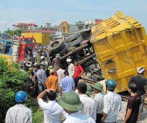 Phút hãm phanh đứt cánh tay, cứu 300 hành khách của người lái tàu