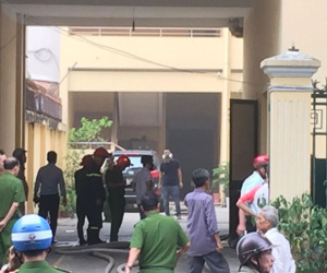 TP.HCM: Cháy lớn ở Liên đoàn bản đồ địa chất Việt Nam, nhiều người tháo chạy tán loạn