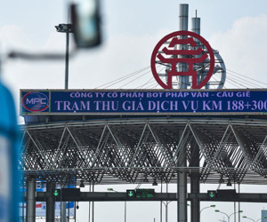 Ai là tác giả tên gọi 'trạm thu giá'?