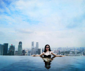 Cuộc sống xa hoa của những hot girl bỏ showbiz lấy chồng đại gia