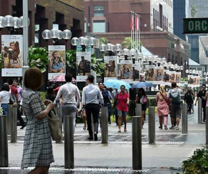 Singapore bắt nhóm 4 người Việt trộm quần áo hàng hiệu