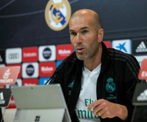 Chia tay Real Madrid, HLV Zidane dẫn dắt Chelsea?