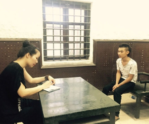 Hai gã trai đột nhập cướp tài sản còn 'đòi' xâm hại cô giáo cũ