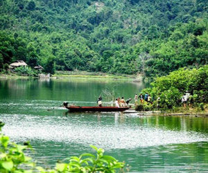Thi thể nam thanh niên nổi lên sau 3 ngày mất tích dưới lòng hồ