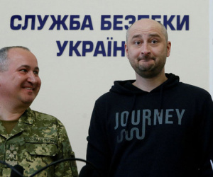 Truyền thông nổi điên vì nhà báo Nga ‘chết đi sống lại’ ở Ukraine