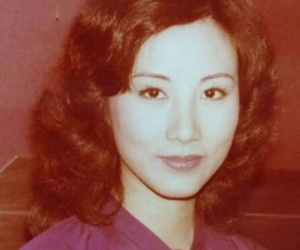 Chuyện tình đẫm nước mắt của đại minh tinh Hong Kong: Cả đời chạy trốn tình yêu, thập tử nhất sinh mới nhận ra người bên cạnh là chân ái