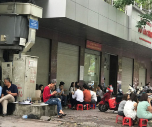 Trà đá vỉa hè: Lãi 2.000%, kiếm bạc triệu mỗi ngày
