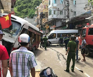 Xe khách mất phanh gây tai nạn liên hoàn, 10 người bị thương ở Hải Phòng