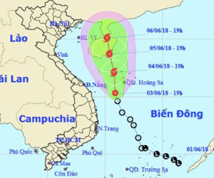 Dự báo thời tiết 4/6: Áp thấp chạy dọc miền Trung, mưa như trút