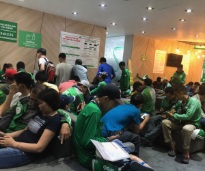 Grab giải thích tăng giá cước là để công bằng với tài xế