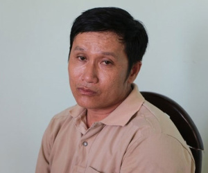 Khởi tố kẻ chích điện giết vợ, đâm chết con trai ở Bình Phước