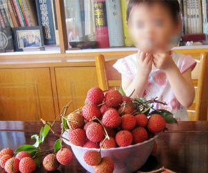 Vì vài quả vải mà mang tiếng cay nghiệt với con chồng, mẹ kế đăng đàn kể khổ nhưng lại bị 'dập' cho tơi tả