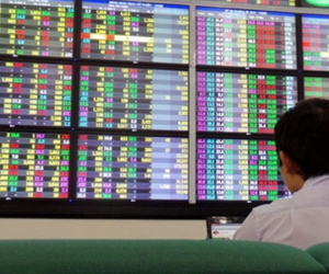 VN-Index trở lại ngưỡng 1.000 điểm
