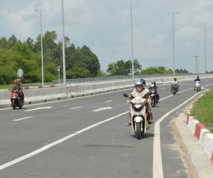 Yêu cầu giải quyết rối loạn giao thông cầu Cao Lãnh trước ngày 6-6