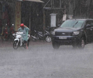 Bão số 2 di chuyển theo hướng Bắc, các khu vực đều có mưa rào và dông