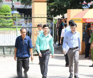 Không khí đặc biệt trong ngày Tòa xét xử BS Lương đọc lời tuyên án