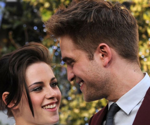 Lộ ảnh Robert Pattinson gặp Kristen Stewart, dấy lên tin tái hợp