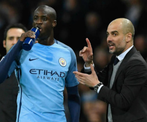 Toure chấp nhận mức lương tượng trưng, để trả đũa Guardiola