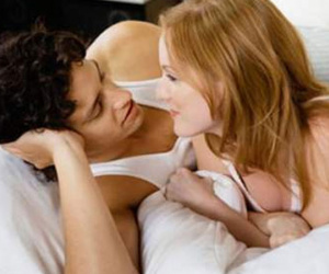Bài thuốc chữa ra máu sau khi 'yêu'