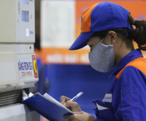 Giữ nguyên giá bán lẻ xăng dầu