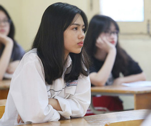 Học sinh Hà Nội đua giành suất vào lớp 10 công lập