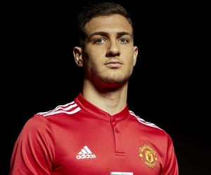 Man Utd mua hậu vệ mới đá chính sáu lần cho Porto