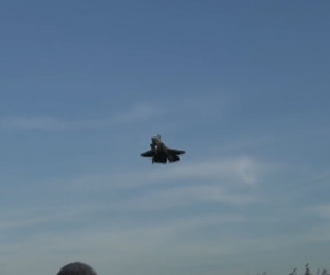 Quan chức Anh tức giận vì F-35 không bay được trong thời tiết xấu