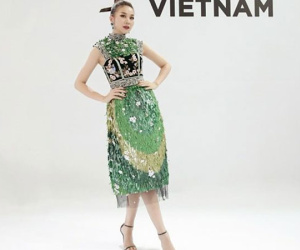 Thanh Hằng đẹp nhất tuần với đầm xanh ngọc bích