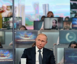 Tổng thống Putin cảnh báo Ukraine về World Cup
