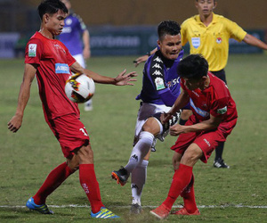 Hà Nội FC bế tắc đến khó tin, song khoảnh khắc của Quang Hải đã thay đổi tất cả
