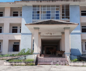 Nhường đất cho công ty Formosa, trụ sở mới trị giá 33 tỷ đồng thành nơi trú ngụ của trâu bò, Bí thư xã nói gì?