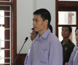 Vụ phá rừng pơmu ở Quảng Nam: Nguyên Đồn phó Đồn Biên phòng Cửa khẩu Nam Giang lãnh 4 năm tù