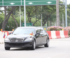 Đoàn xe chở Kim Jong Un về khách sạn ở Singapore