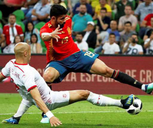 ĐT Tây Ban Nha nhọc nhằn thắng trận 1-0 trước khi dự World Cup
