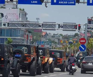 Lý do ô tô Trung Quốc nối đuôi chạy trên đường phố Hạ Long