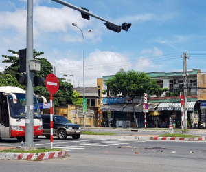 Va chạm với xe đầu kéo, nam thanh niên 23 tuổi chết thảm