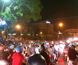 28 cảnh sát bị thương, người quá khích lại gây rối ở UBND Bình Thuận