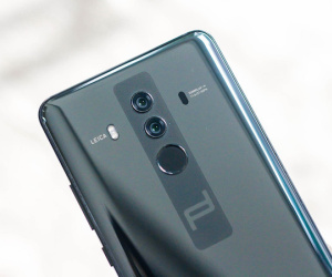 Cận cảnh Huawei Mate 10 Porsche Design giá 26 triệu đồng tại VN