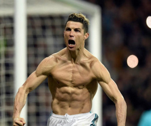 Ronaldo bá chủ Real: Lương tăng phi mã 869 tỷ VNĐ, sắp có HLV xịn dẫn dắt