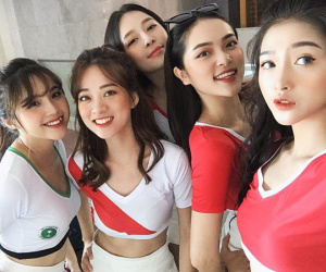 Dàn hot girl Việt cổ vũ World Cup 2018: Nóng hơn bao giờ hết