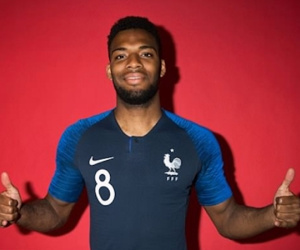 Atletico đạt thỏa thuận chiêu mộ Thomas Lemar