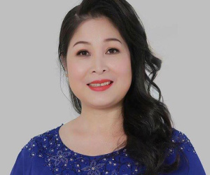 Bị cảm nặng không thể dự đám cưới con gái tại Mỹ, NS Hồng Vân viết 'tâm thư': 'Buồn nhưng không thể khóc vì là ngày vui nhất cuộc đời con'