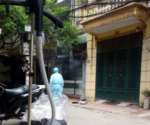 Hà Nội: Phát hiện thi thể người đàn ông bốc mùi nồng nặc trong ngôi nhà 3 tầng trên phố Nguyễn Phúc Lai
