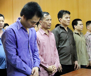Nhóm giang hồ bảo kê mại dâm nam ở Sài Gòn lĩnh án