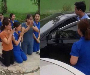 Cô giáo đồng loạt quỳ, trường nói bột phát, chính quyền nghi sắp đặt