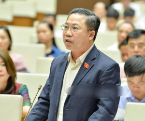 Đề nghị bổ sung quy định Chủ tịch nước giáng, tước hàm cấp tướng CA