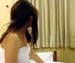 Hai bé gái và tiệc nhậu đáng giá 'ngàn vàng'